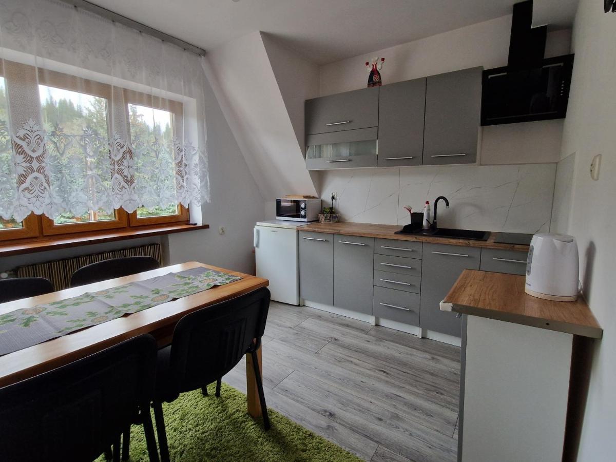 Pokoje Goscinne U Landy Poronin Exteriör bild